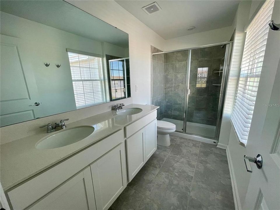 В аренду: $2,850 (3 спален, 2 ванн, 1717 Квадратных фут)