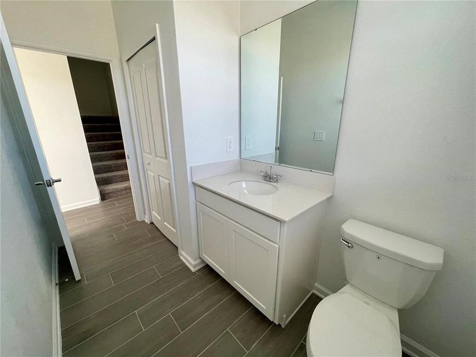 В аренду: $2,850 (3 спален, 2 ванн, 1717 Квадратных фут)