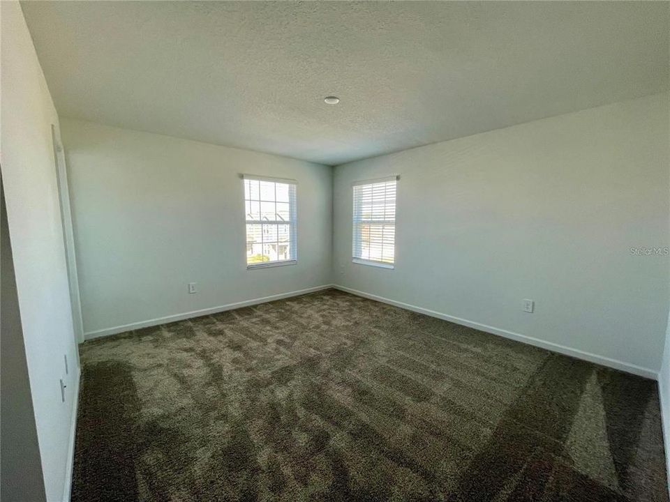 В аренду: $2,850 (3 спален, 2 ванн, 1717 Квадратных фут)