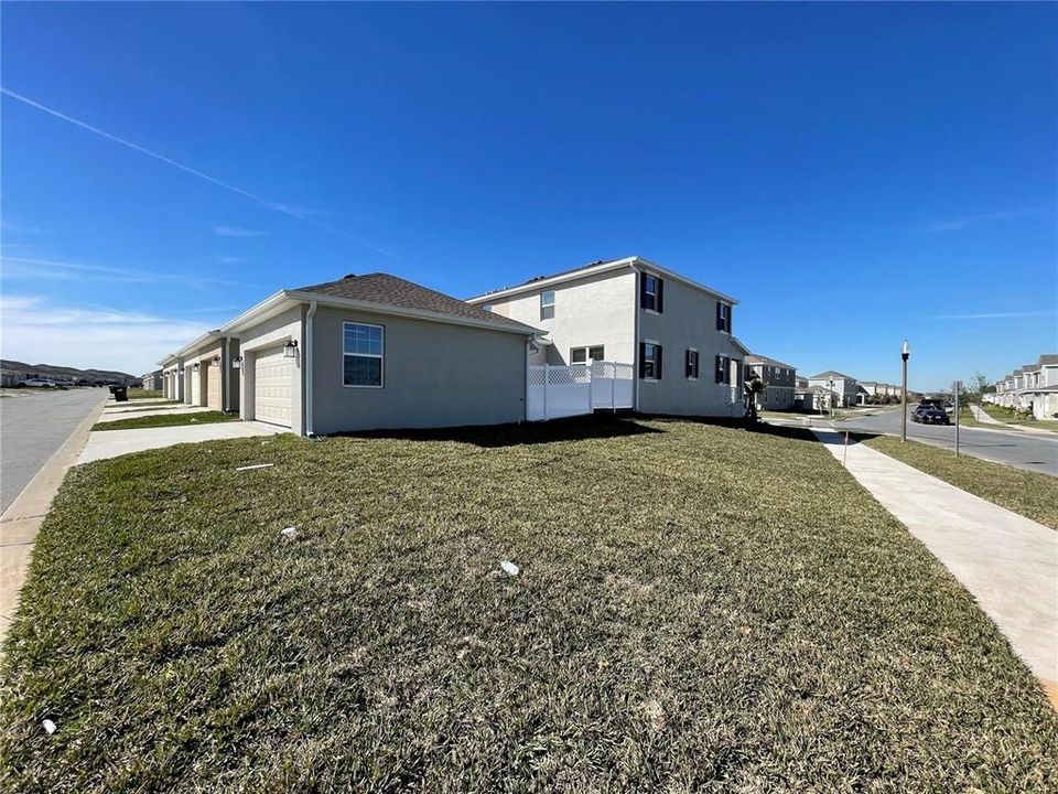 В аренду: $2,850 (3 спален, 2 ванн, 1717 Квадратных фут)