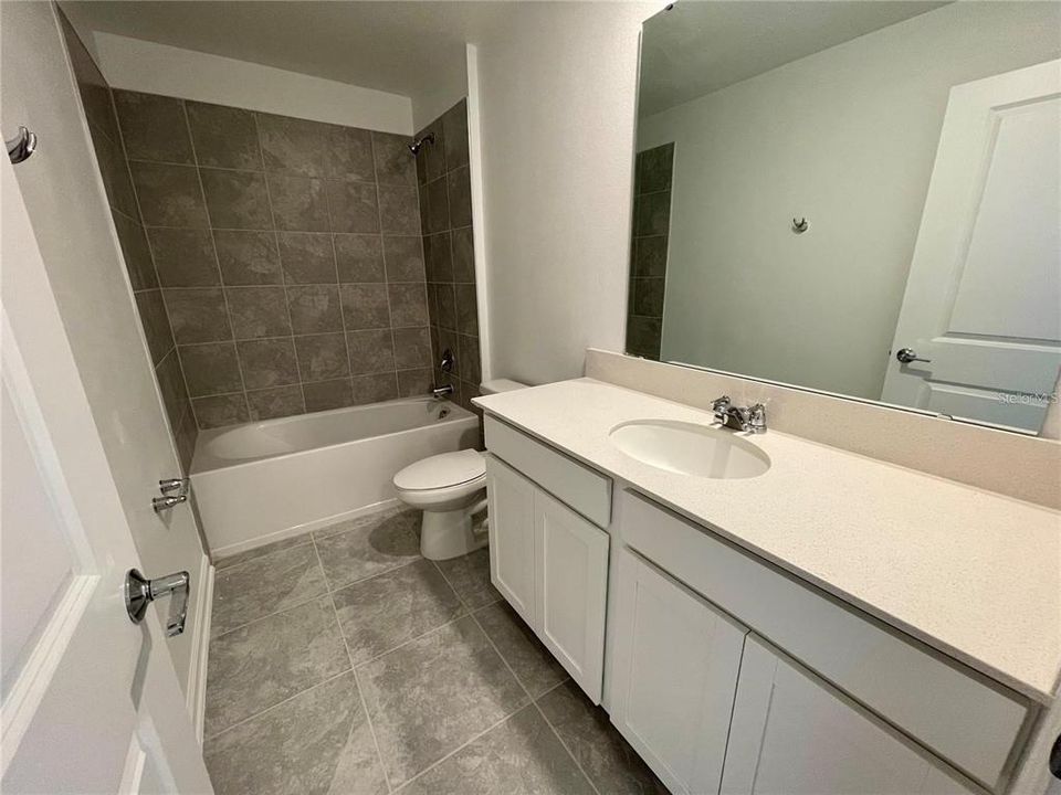 В аренду: $2,850 (3 спален, 2 ванн, 1717 Квадратных фут)