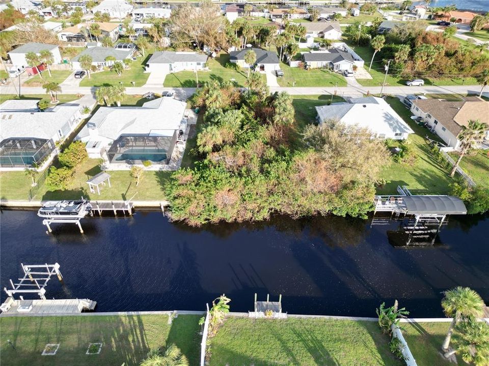 待售: $105,000 (0.23 acres)