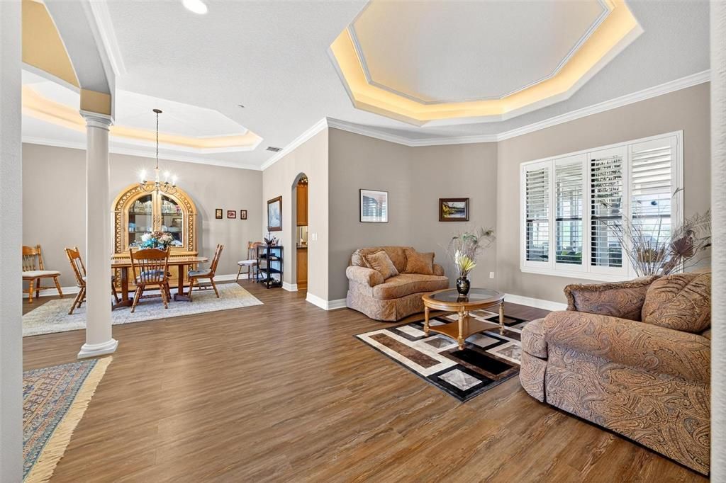 待售: $1,555,000 (5 贝兹, 4 浴室, 4236 平方英尺)