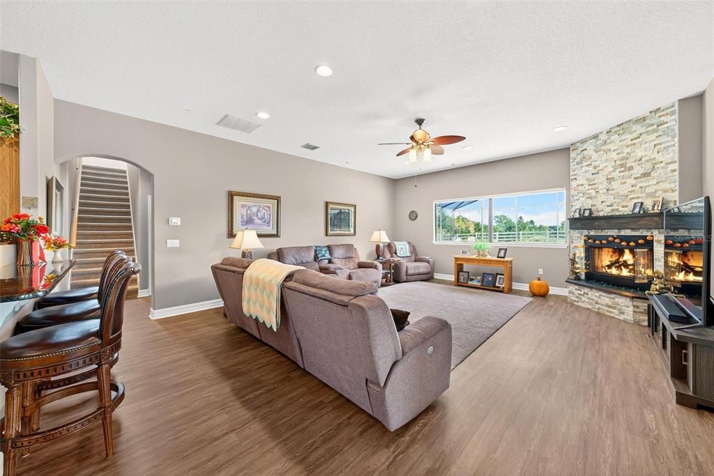 待售: $1,555,000 (5 贝兹, 4 浴室, 4236 平方英尺)