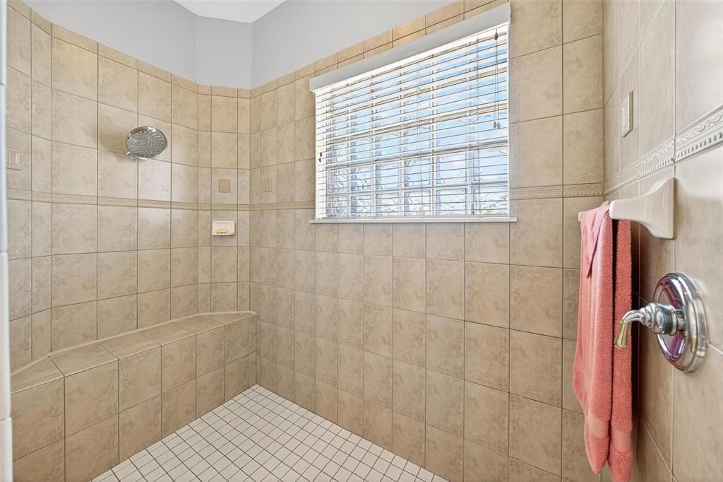 待售: $1,555,000 (5 贝兹, 4 浴室, 4236 平方英尺)