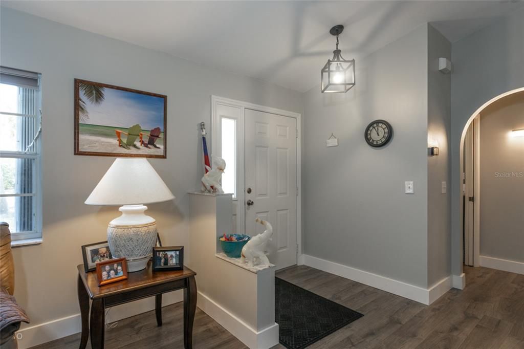 На продажу: $365,000 (3 спален, 2 ванн, 1540 Квадратных фут)