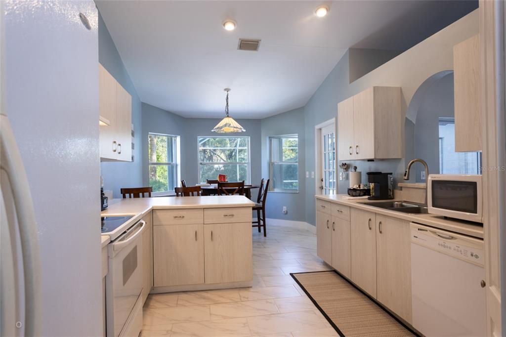 На продажу: $365,000 (3 спален, 2 ванн, 1540 Квадратных фут)