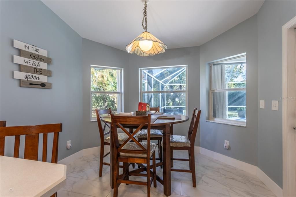 На продажу: $365,000 (3 спален, 2 ванн, 1540 Квадратных фут)