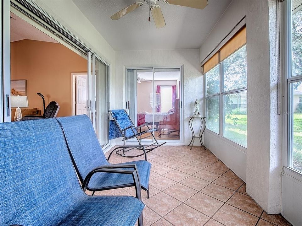 For Sale: $229,900 (2 beds, 2 baths, 1336 Square Feet)