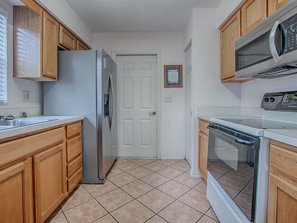 For Sale: $229,900 (2 beds, 2 baths, 1336 Square Feet)