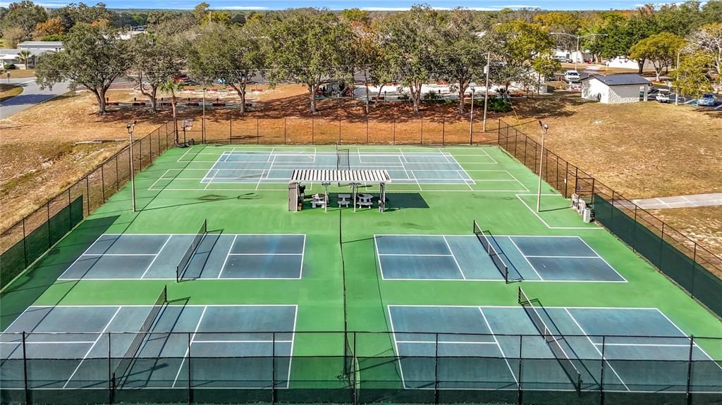 Под контрактом: $109,500 (2 спален, 2 ванн, 1440 Квадратных фут)