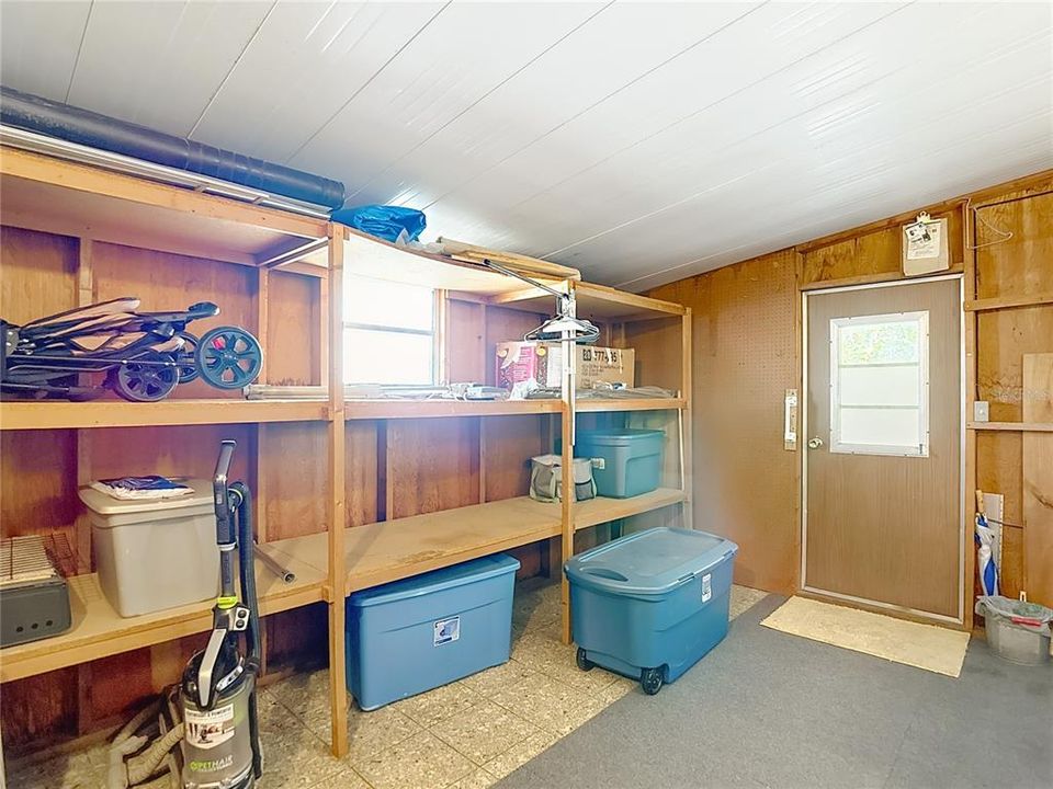 Под контрактом: $109,500 (2 спален, 2 ванн, 1440 Квадратных фут)