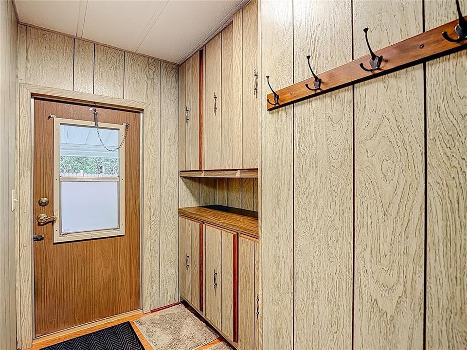 Под контрактом: $109,500 (2 спален, 2 ванн, 1440 Квадратных фут)