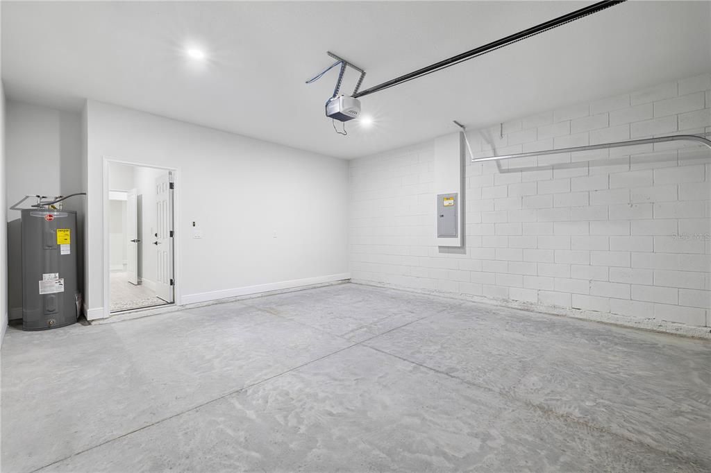 待售: $295,900 (4 贝兹, 2 浴室, 1845 平方英尺)