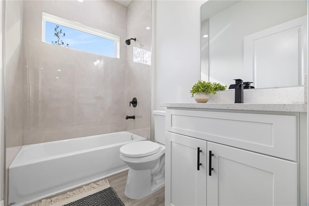 待售: $295,900 (4 贝兹, 2 浴室, 1845 平方英尺)