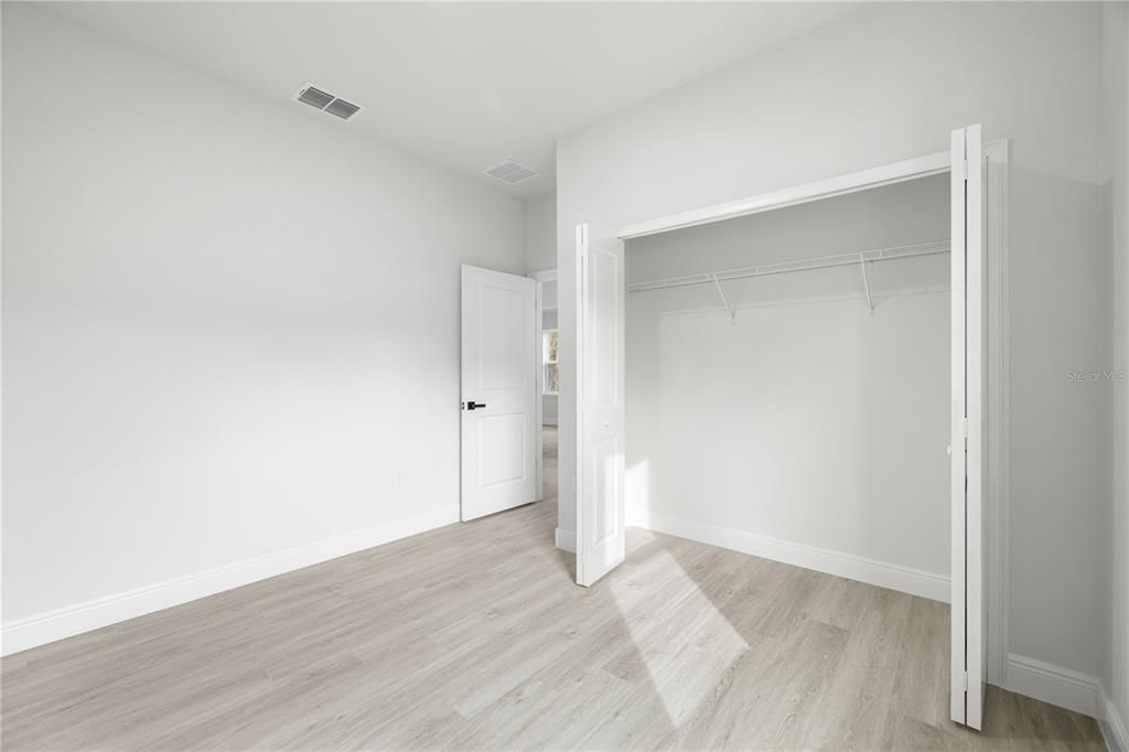 待售: $295,900 (4 贝兹, 2 浴室, 1845 平方英尺)