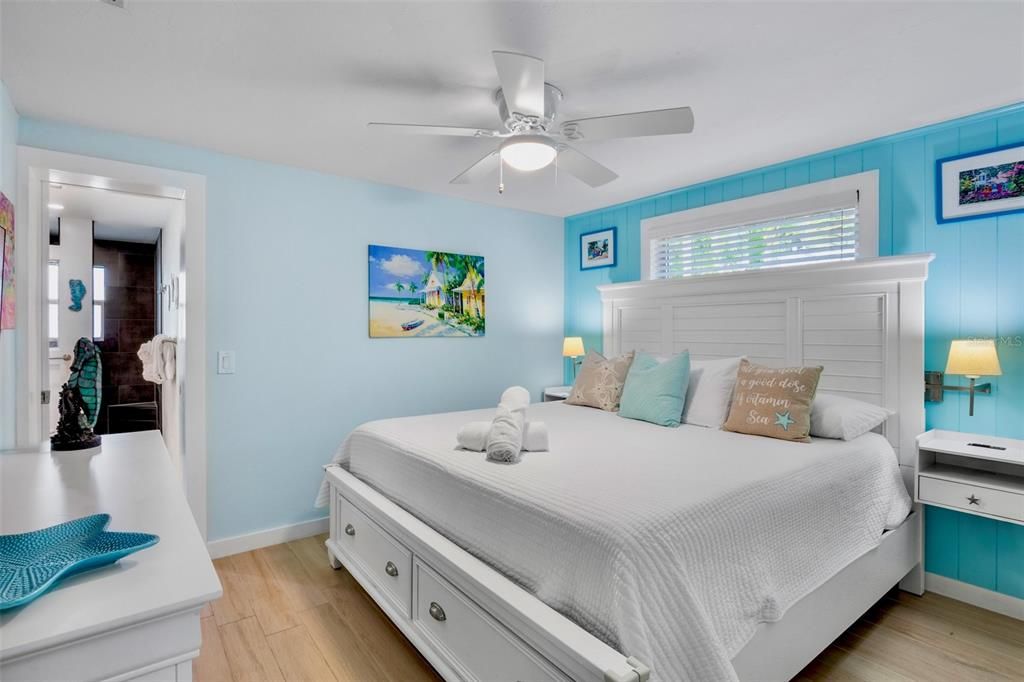 For Sale: $1,250,000 (2 beds, 2 baths, 1128 Square Feet)