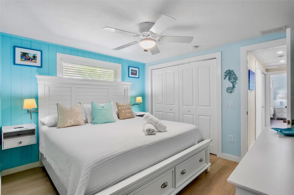 For Sale: $1,250,000 (2 beds, 2 baths, 1128 Square Feet)