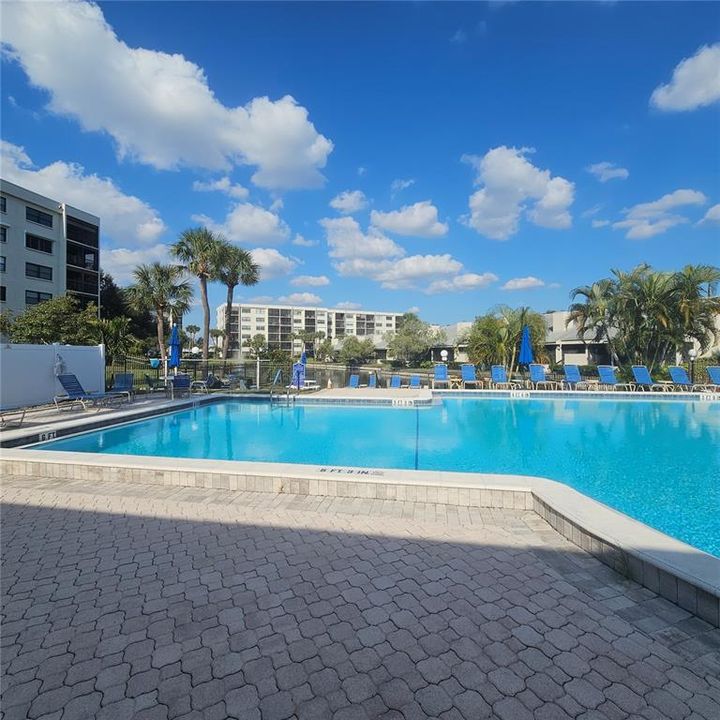 En Venta: $349,900 (2 camas, 2 baños, 1170 Pies cuadrados)