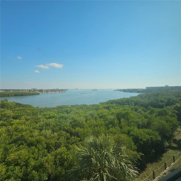 En Venta: $349,900 (2 camas, 2 baños, 1170 Pies cuadrados)