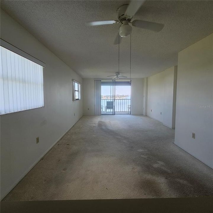 En Venta: $349,900 (2 camas, 2 baños, 1170 Pies cuadrados)