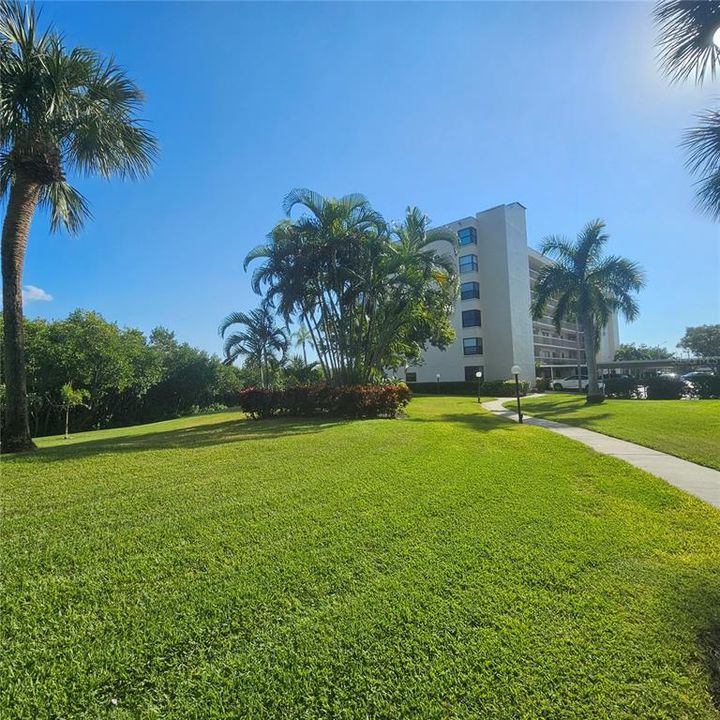 En Venta: $349,900 (2 camas, 2 baños, 1170 Pies cuadrados)