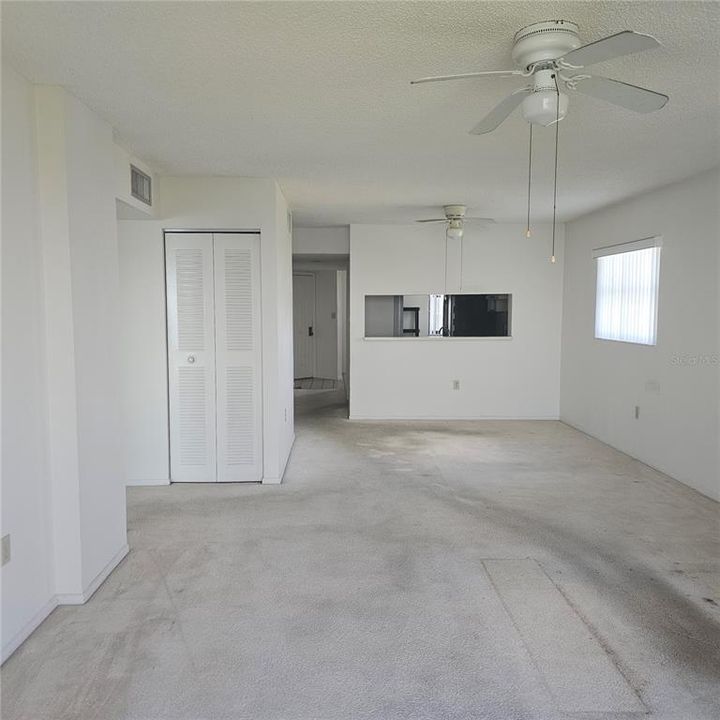 En Venta: $349,900 (2 camas, 2 baños, 1170 Pies cuadrados)