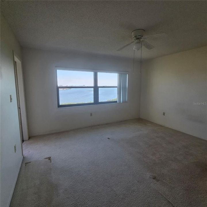 En Venta: $349,900 (2 camas, 2 baños, 1170 Pies cuadrados)