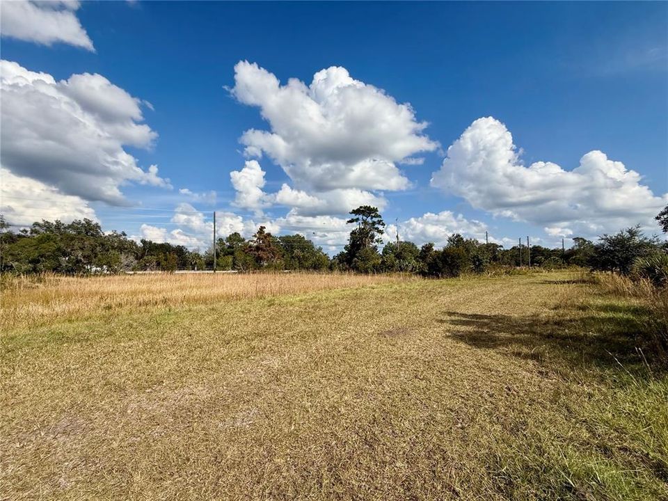 На продажу: $649,000 (20.39 acres)