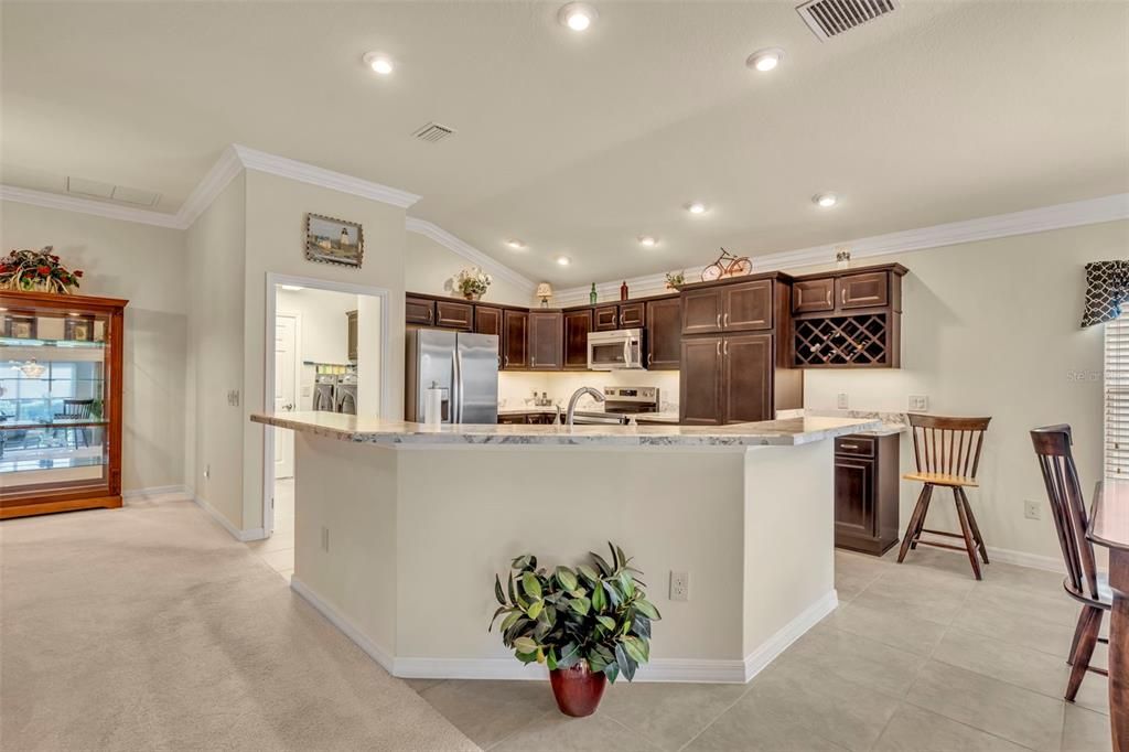 На продажу: $545,900 (3 спален, 2 ванн, 2066 Квадратных фут)