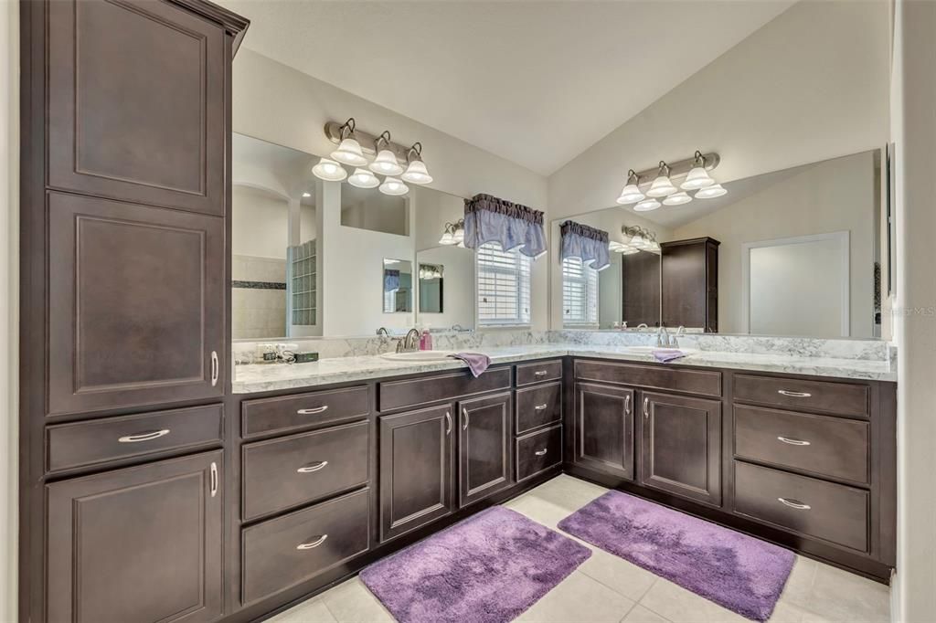 На продажу: $545,900 (3 спален, 2 ванн, 2066 Квадратных фут)