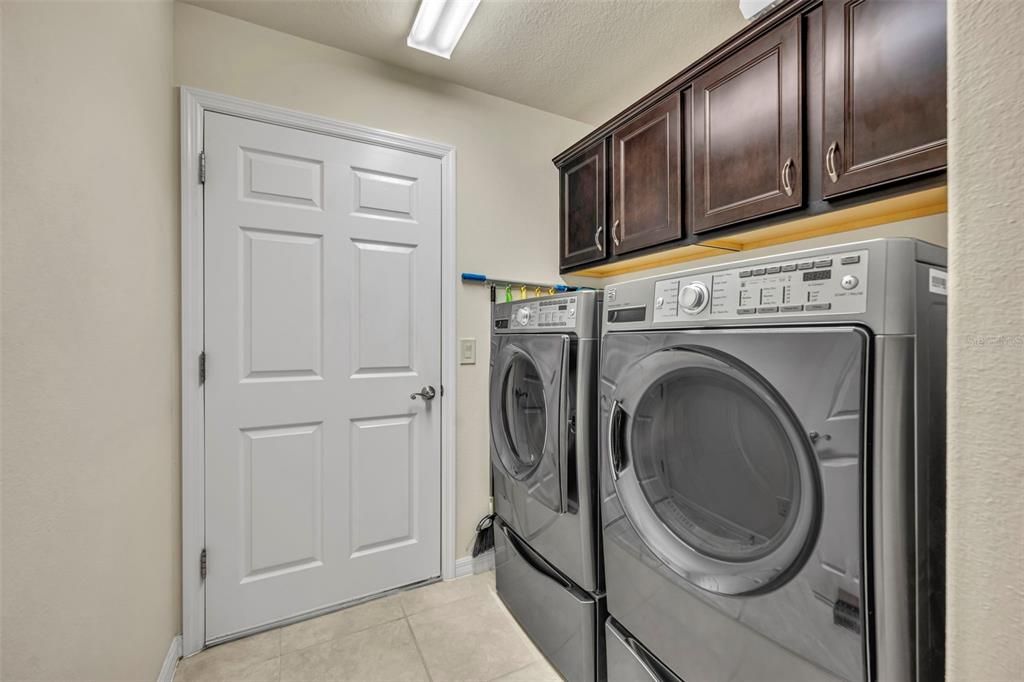 На продажу: $545,900 (3 спален, 2 ванн, 2066 Квадратных фут)