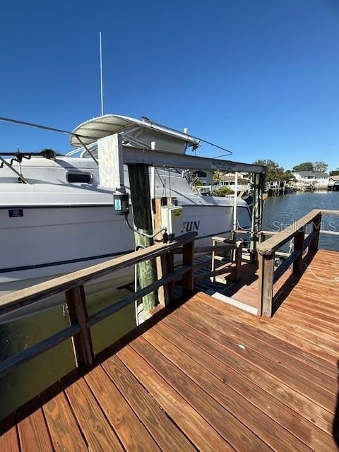 На продажу: $625,000 (3 спален, 3 ванн, 1922 Квадратных фут)