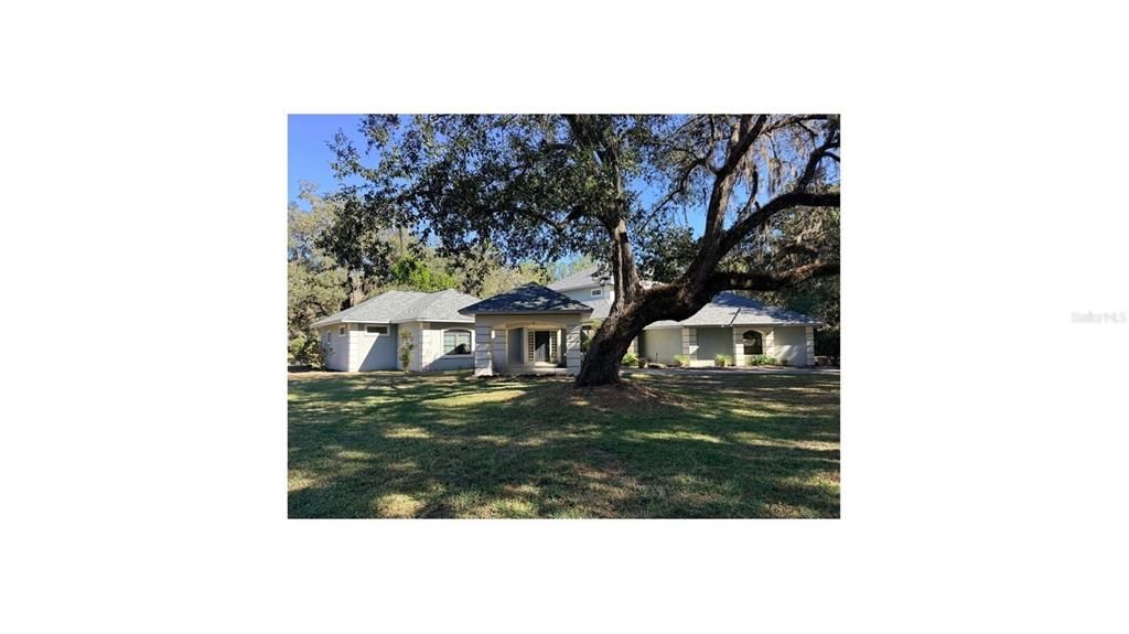 For Sale: $700,000 (4 beds, 3 baths, 4060 Square Feet)