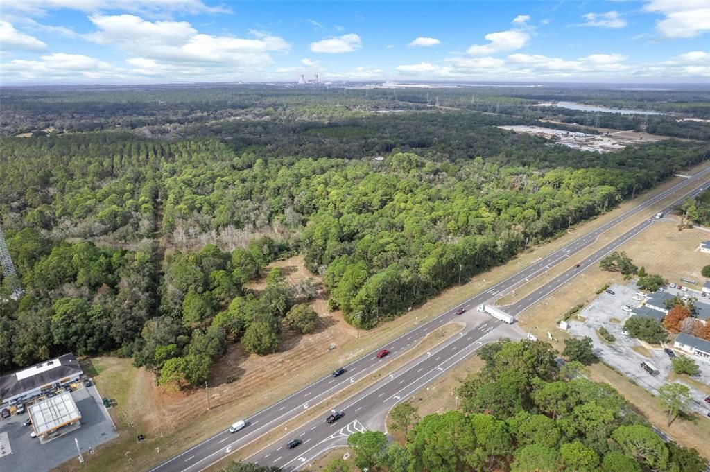 待售: $1,100,000 (8.13 acres)