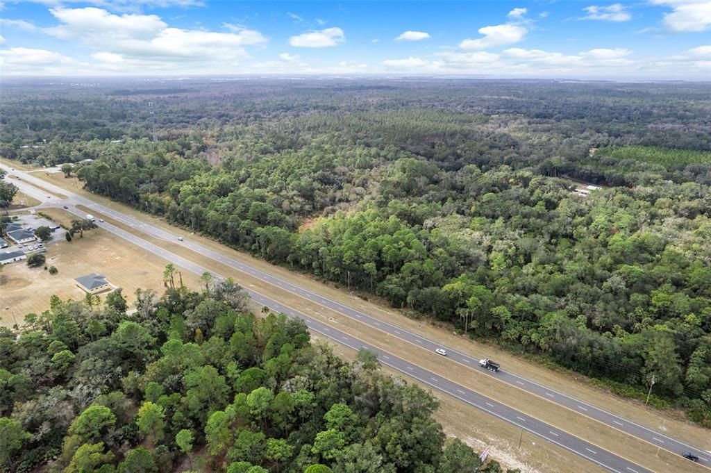 待售: $1,100,000 (8.13 acres)