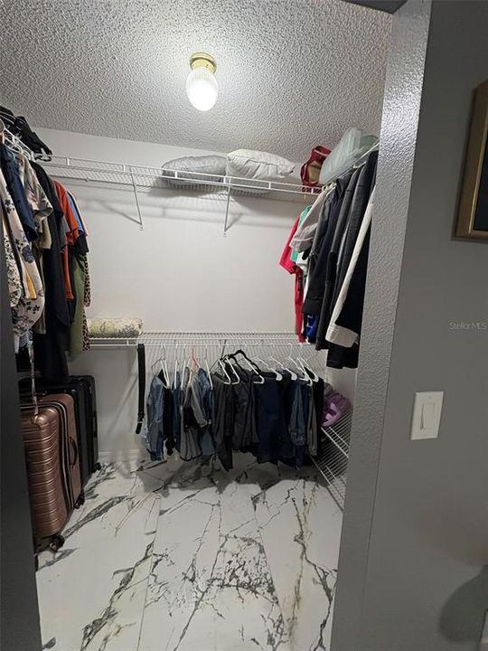 For Sale: $314,000 (3 beds, 2 baths, 1256 Square Feet)