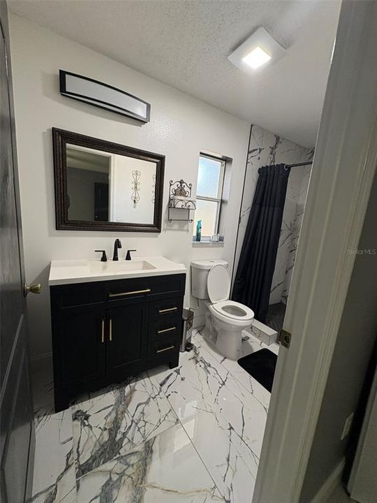 For Sale: $314,000 (3 beds, 2 baths, 1256 Square Feet)