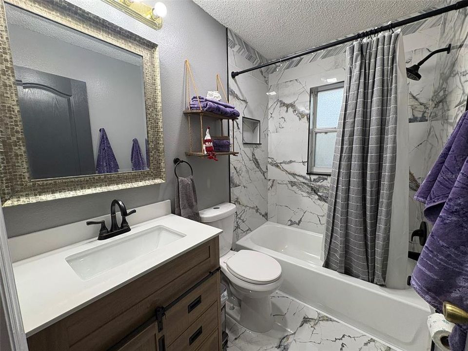 For Sale: $314,000 (3 beds, 2 baths, 1256 Square Feet)