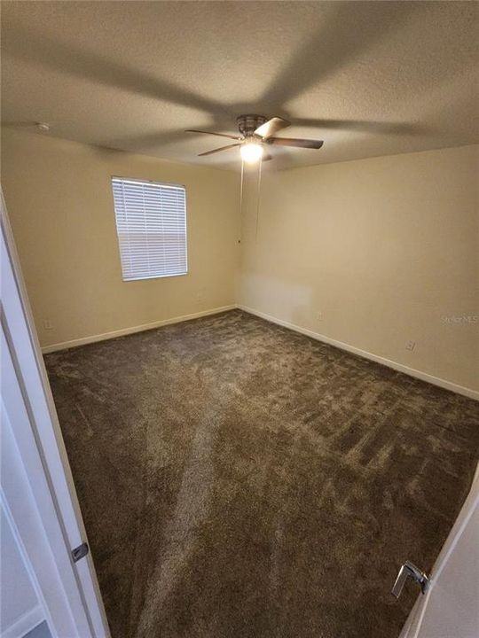 For Rent: $2,100 (4 beds, 2 baths, 2004 Square Feet)