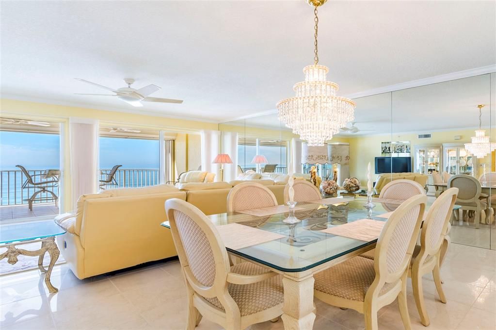 На продажу: $2,199,900 (3 спален, 3 ванн, 2227 Квадратных фут)