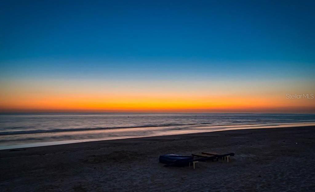 На продажу: $2,199,900 (3 спален, 3 ванн, 2227 Квадратных фут)