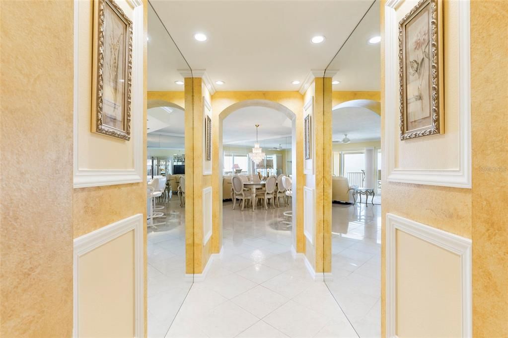 На продажу: $2,199,900 (3 спален, 3 ванн, 2227 Квадратных фут)