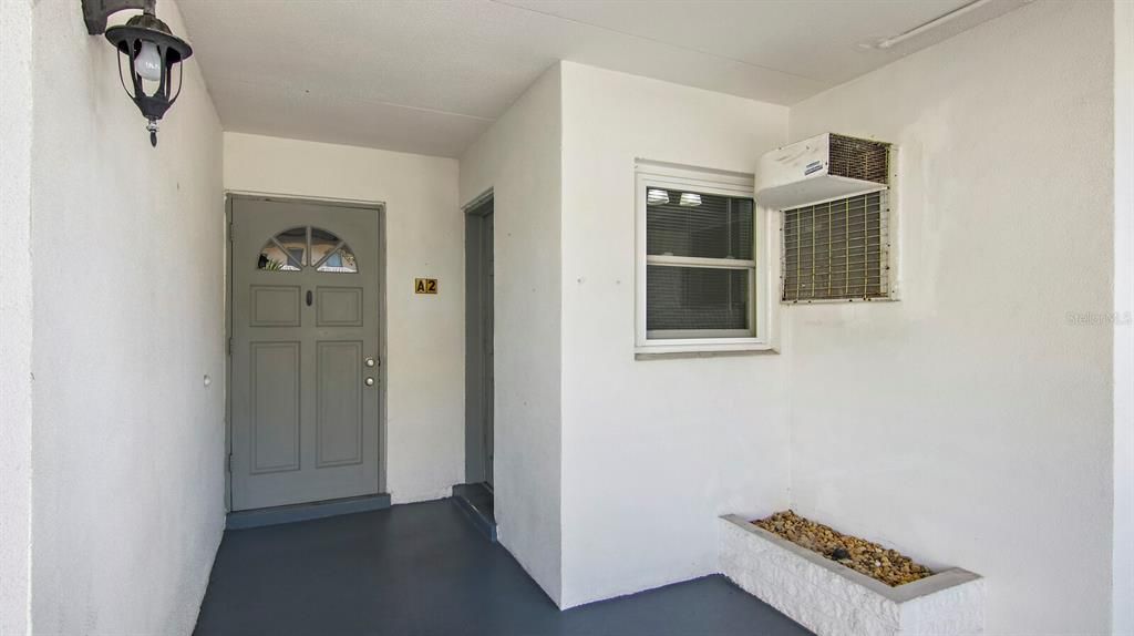 待售: $179,999 (2 贝兹, 1 浴室, 765 平方英尺)