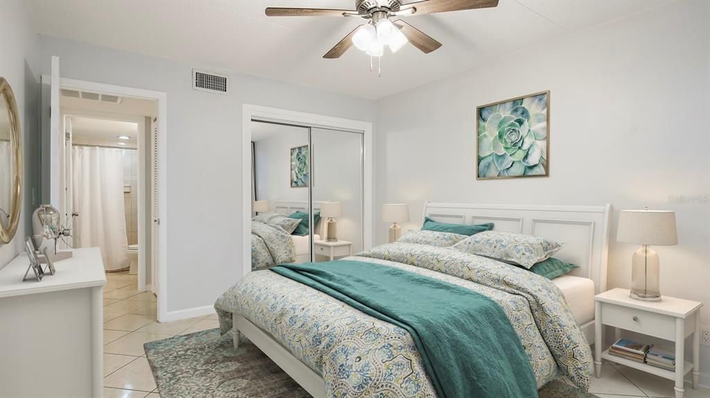 待售: $179,999 (2 贝兹, 1 浴室, 765 平方英尺)