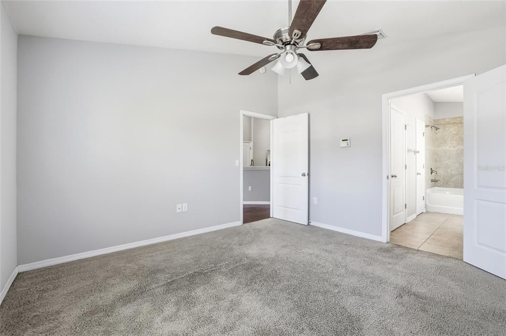 For Sale: $288,000 (2 beds, 2 baths, 1253 Square Feet)