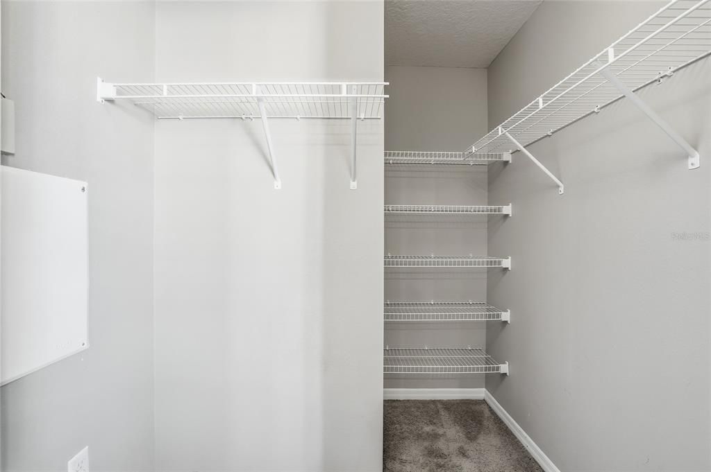 For Sale: $288,000 (2 beds, 2 baths, 1253 Square Feet)