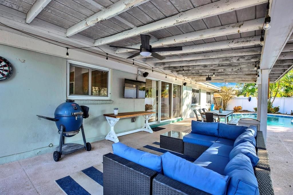 En Venta: $549,000 (3 camas, 2 baños, 1668 Pies cuadrados)