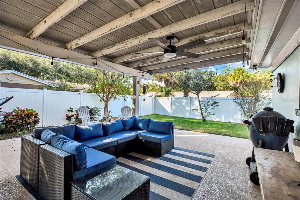 En Venta: $549,000 (3 camas, 2 baños, 1668 Pies cuadrados)