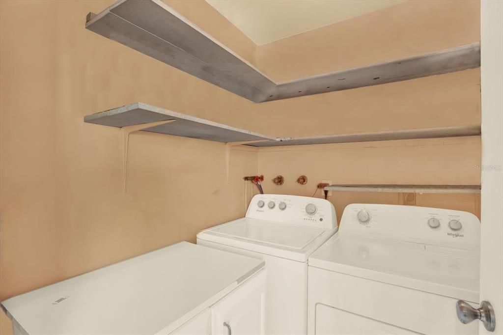 En Venta: $549,000 (3 camas, 2 baños, 1668 Pies cuadrados)